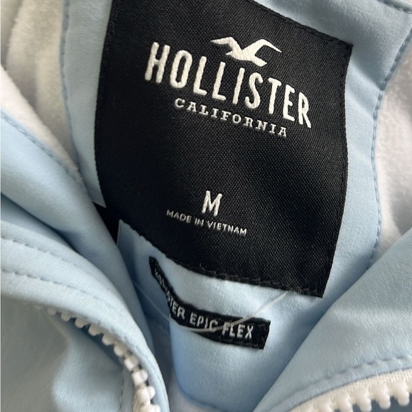 Hollister Men's Light Blue and White Windbreaker size M - Picture 6 of 6